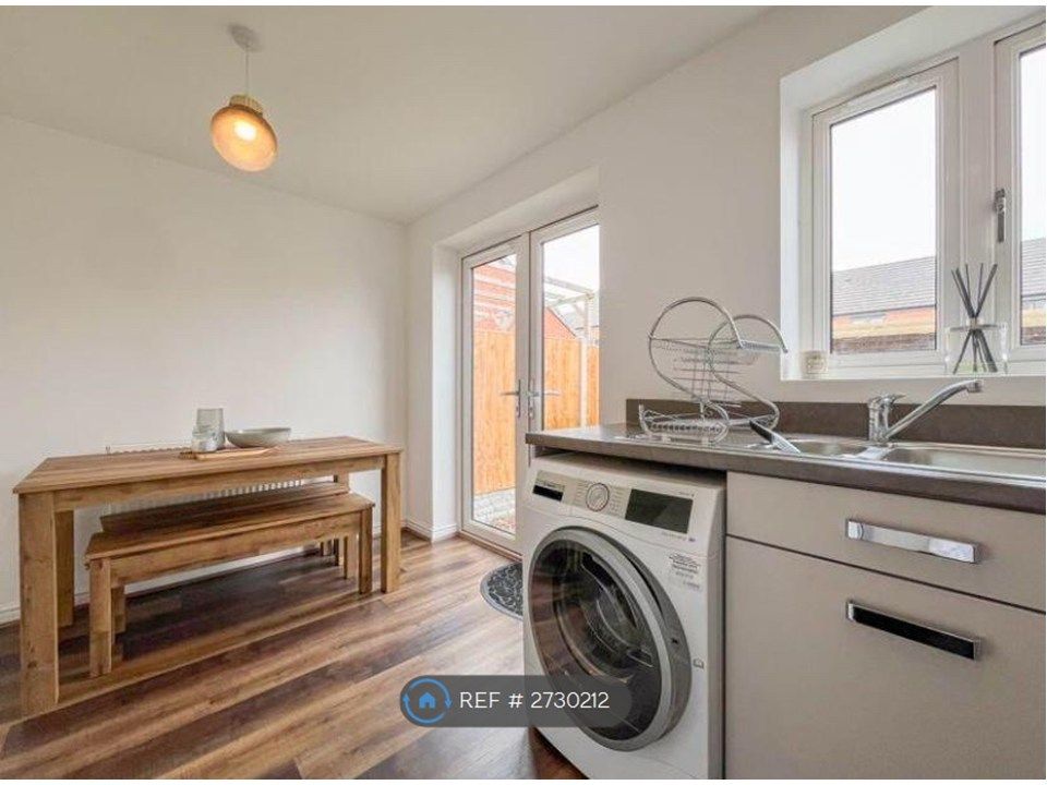 Property photo 3 of 16