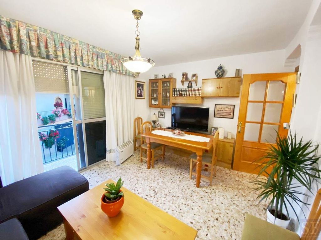 Property photo 3 of 18