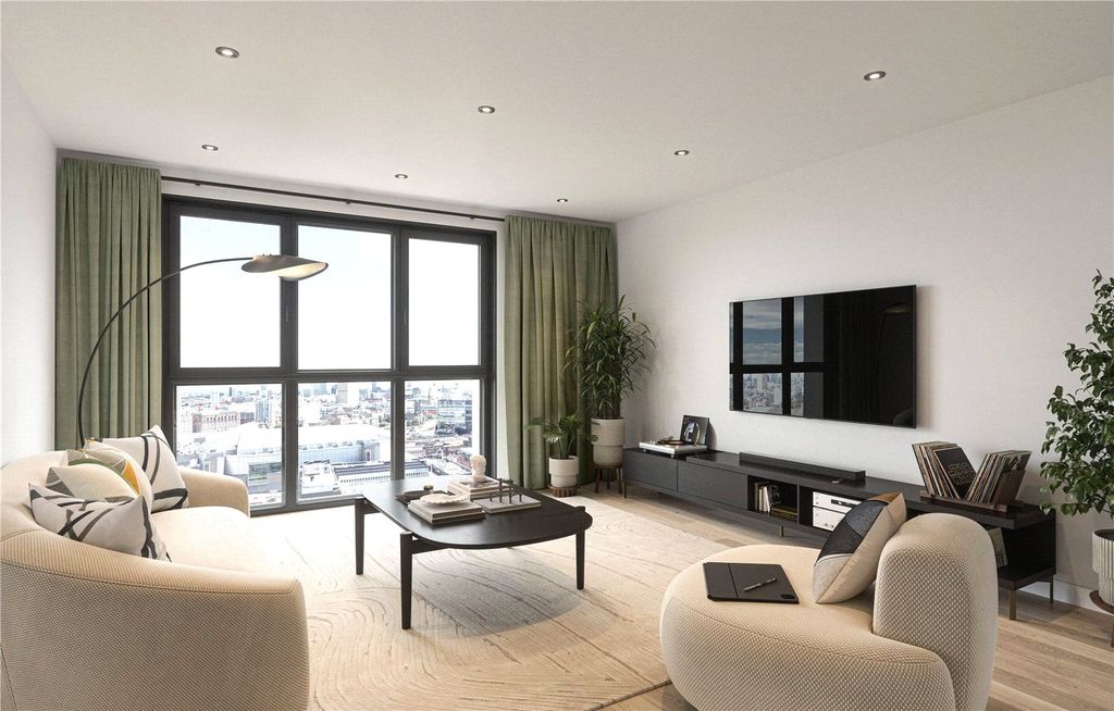Property photo 1 of 17 Waterhouse Gardens
