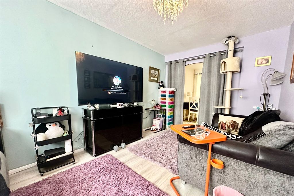 Property photo 3 of 9 Picture No. 17