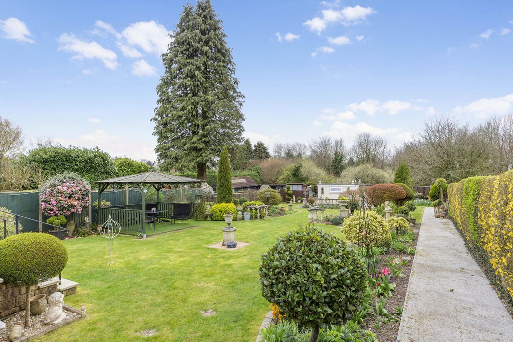 Property photo 3 of 26