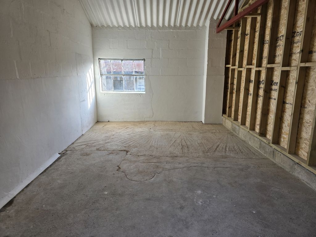 Property photo 2 of 3 F1B Inside 2