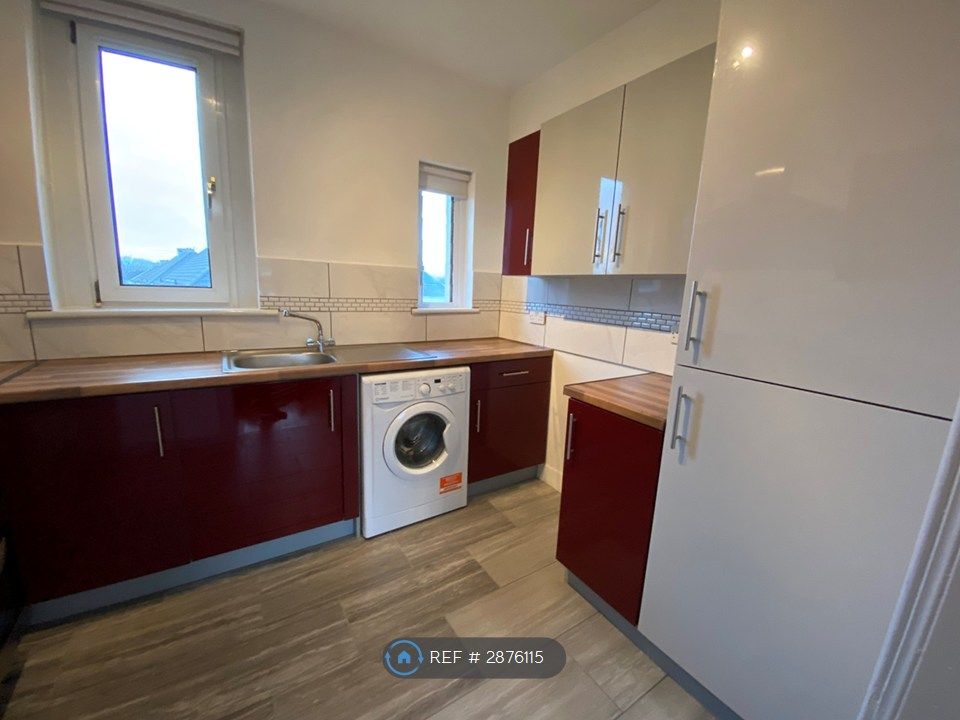 Property photo 3 of 23 Kitchen