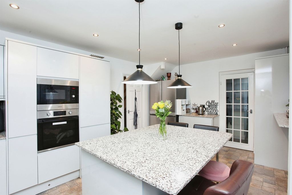 Property photo 2 of 15 Front