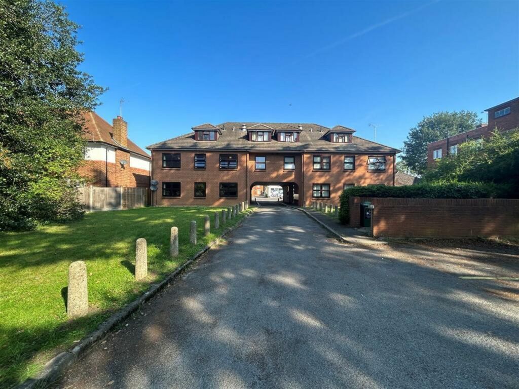 Property photo 1 of 9