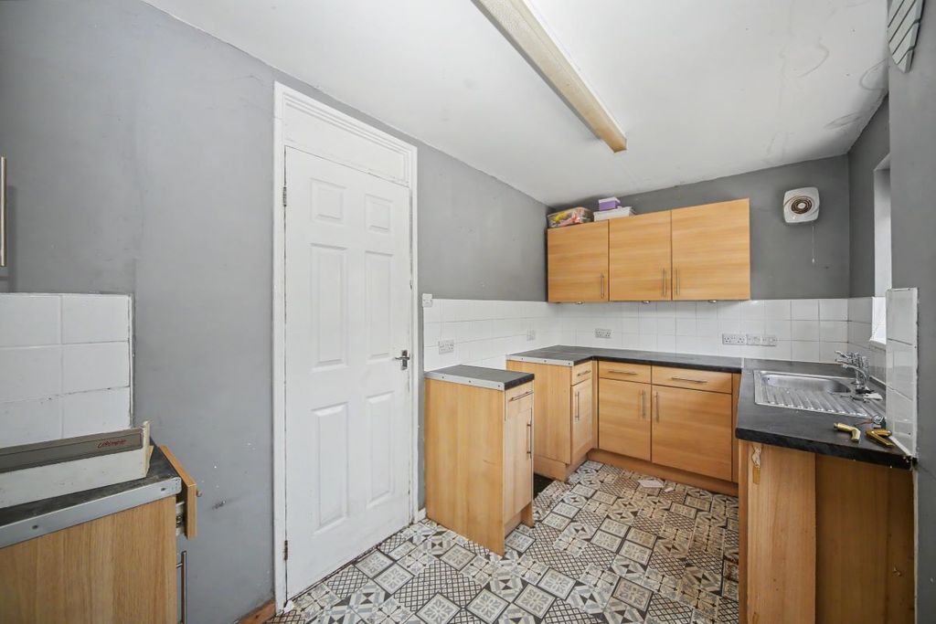 Property photo 2 of 10 Image 2