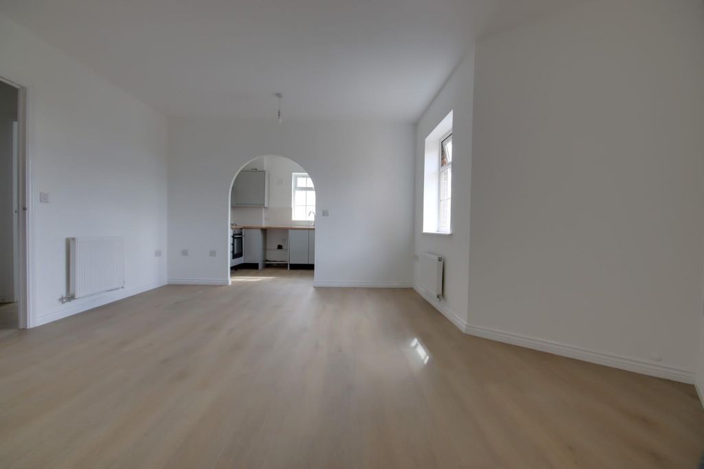 Property photo 3 of 10 Open Plan Living/Dining