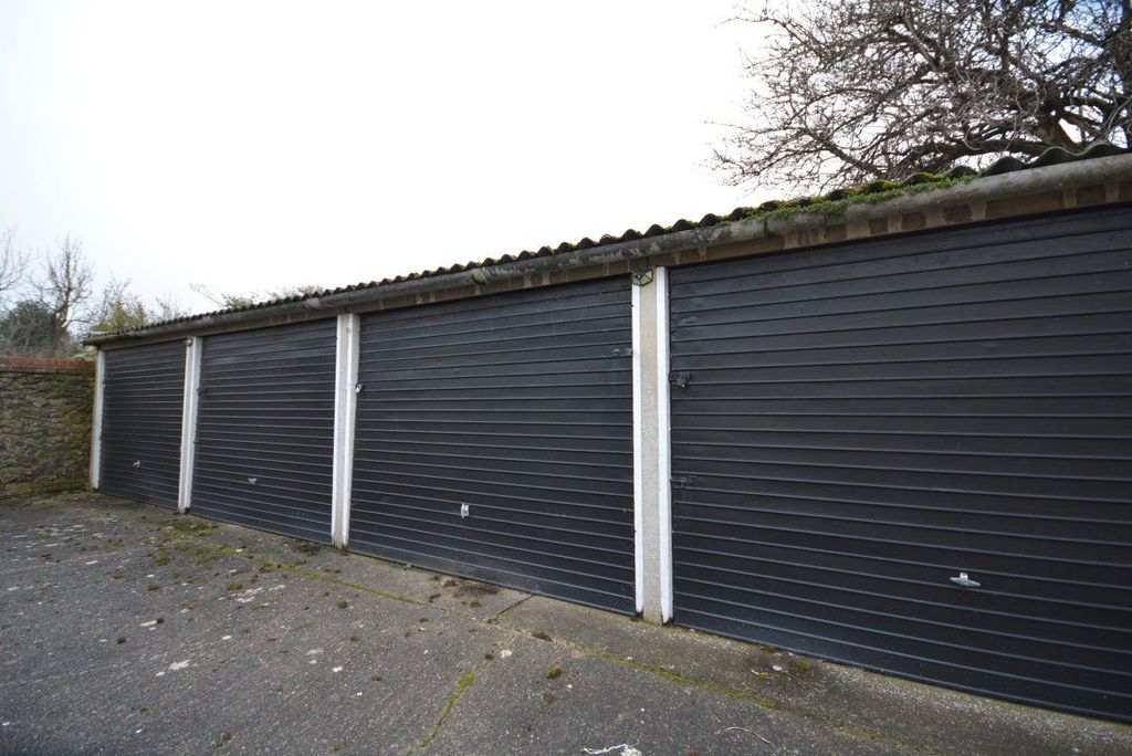 Property photo 2 of 2