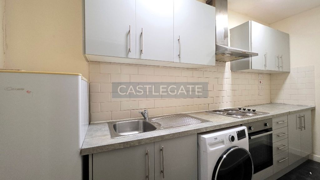 Property photo 1 of 8 Flat 26 Chancery Lane (7)
