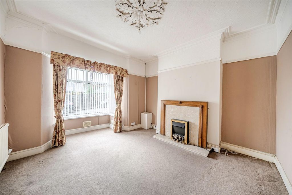 Property photo 2 of 24 1374480-16-690209A7339c9.Jpg