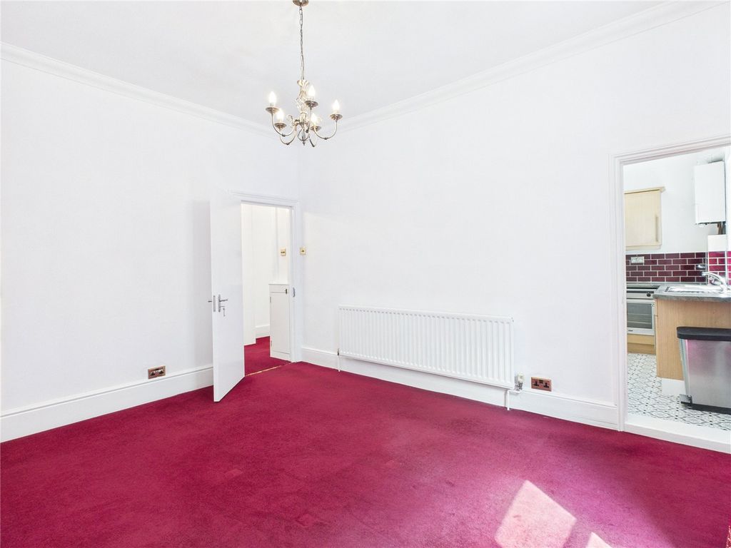 Property photo 3 of 14 Picture No. 14