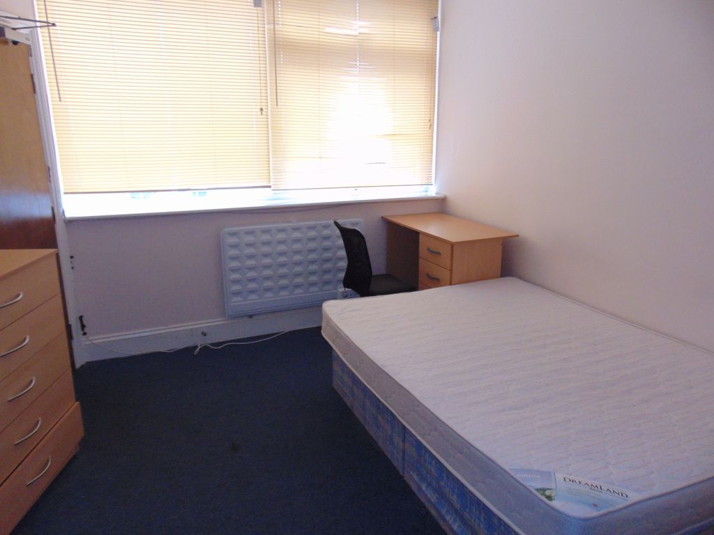 Property photo 1 of 3