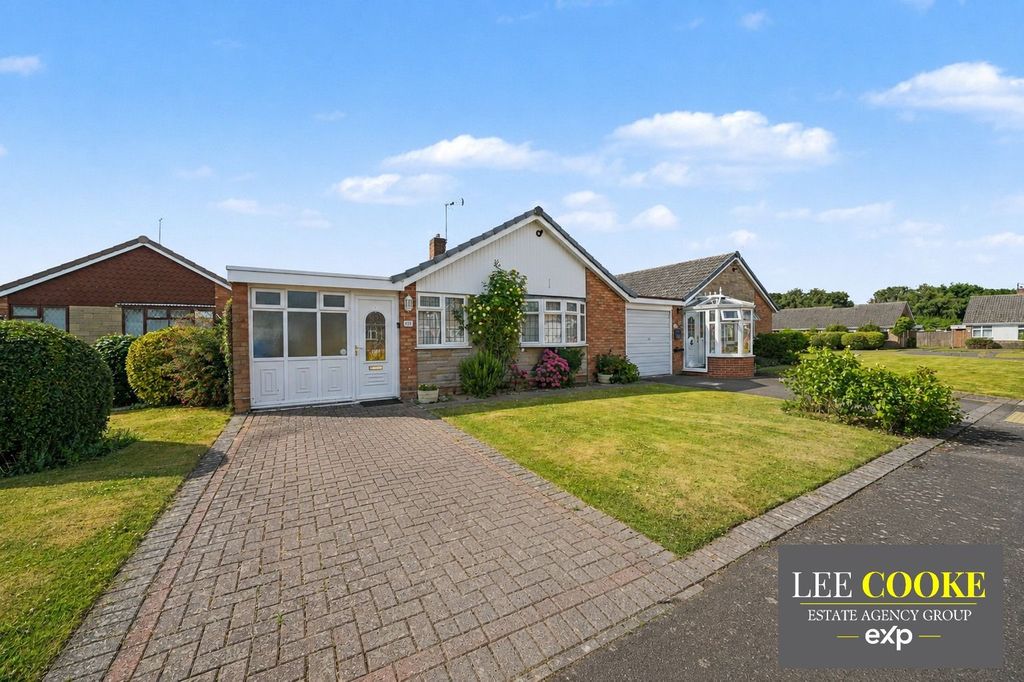 Property photo 1 of 27