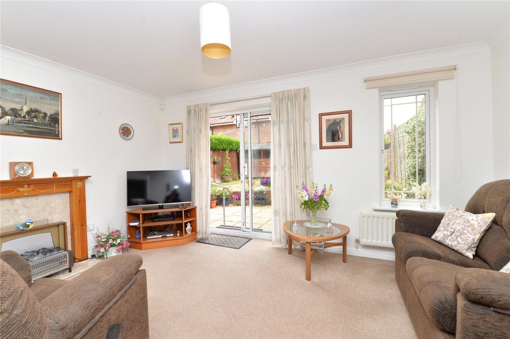 Property photo 3 of 22 Picture No. 50
