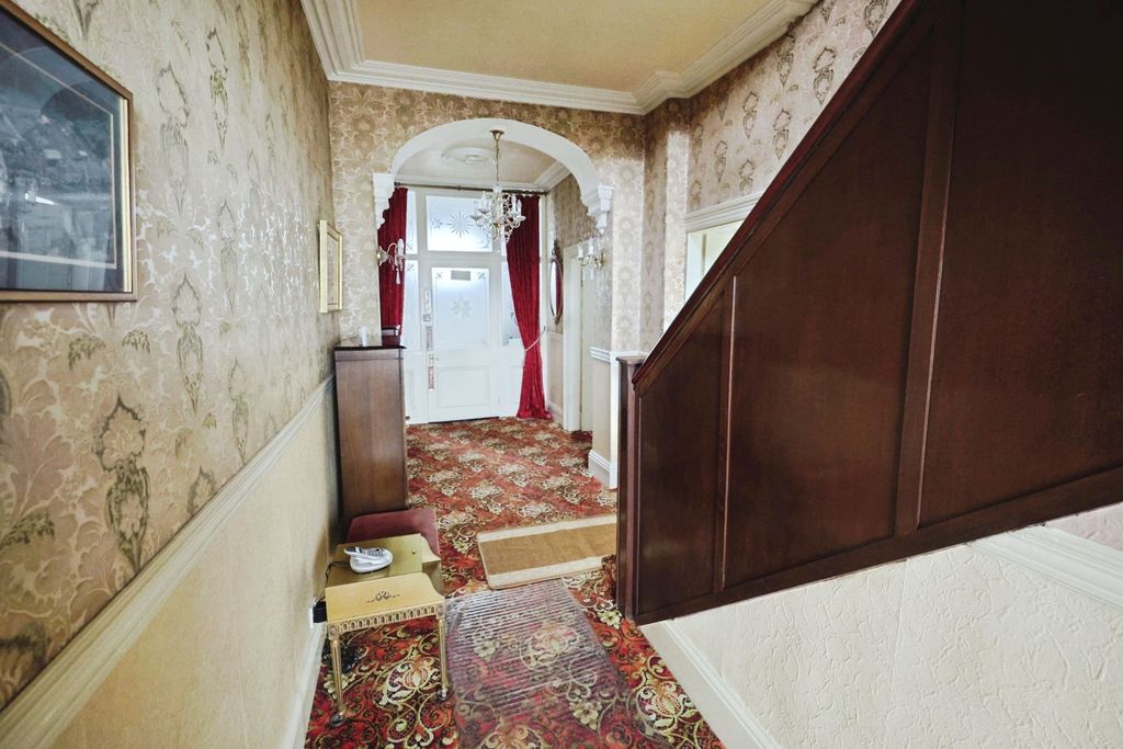 Property photo 2 of 19 Pbox-Unknown-330061.Jpg