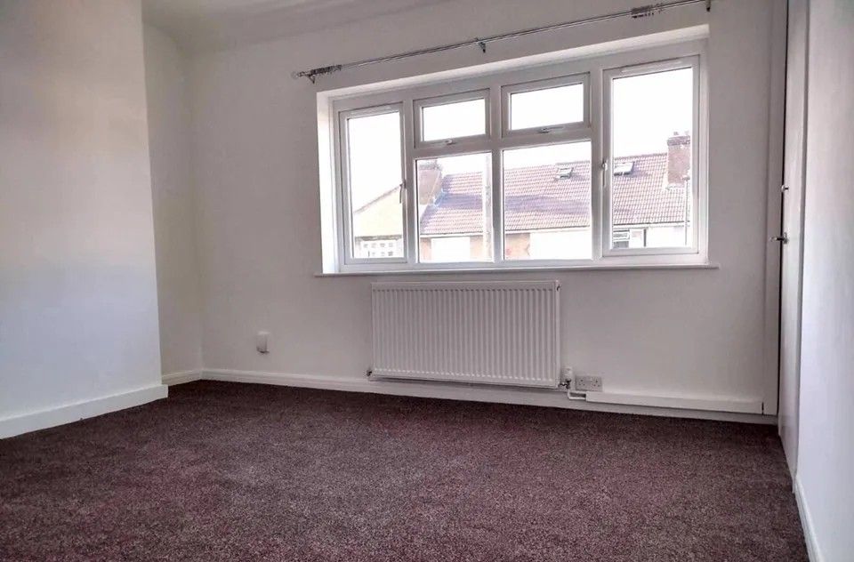 Property photo 2 of 4