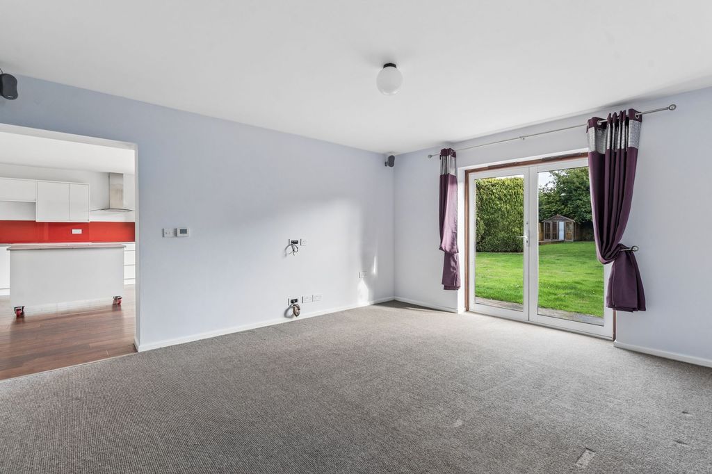 Property photo 3 of 30