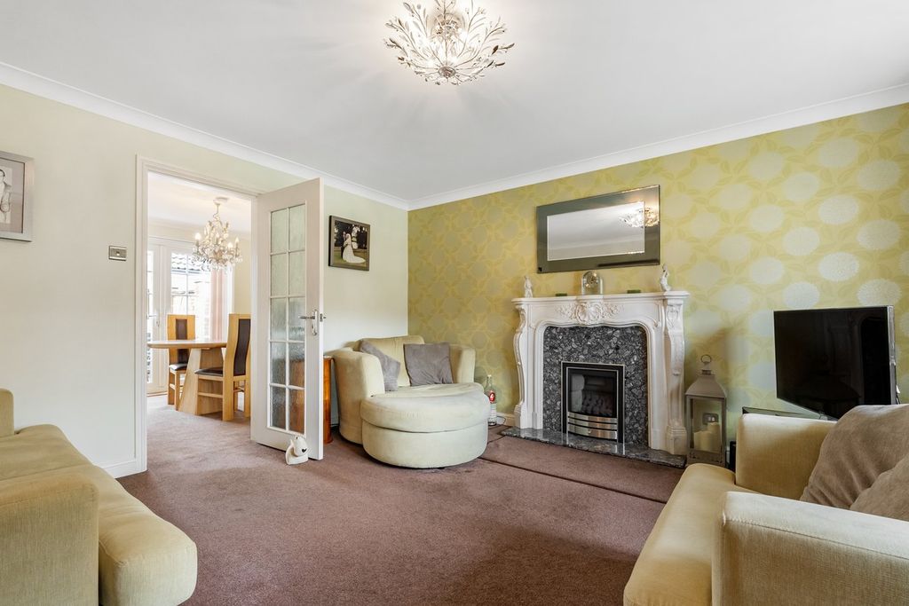 Property photo 3 of 16