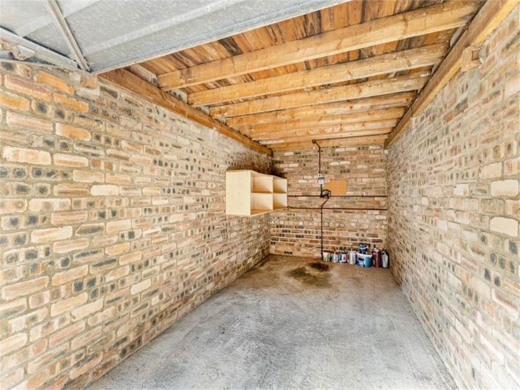 Property photo 3 of 3 Images3