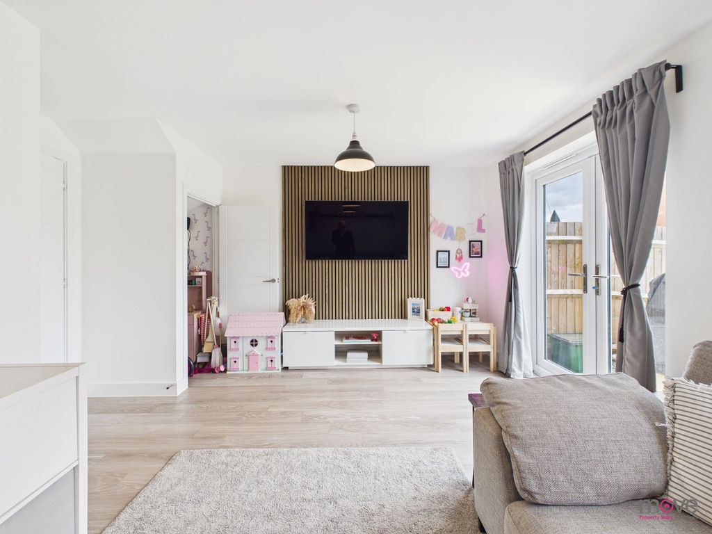 Property photo 3 of 21