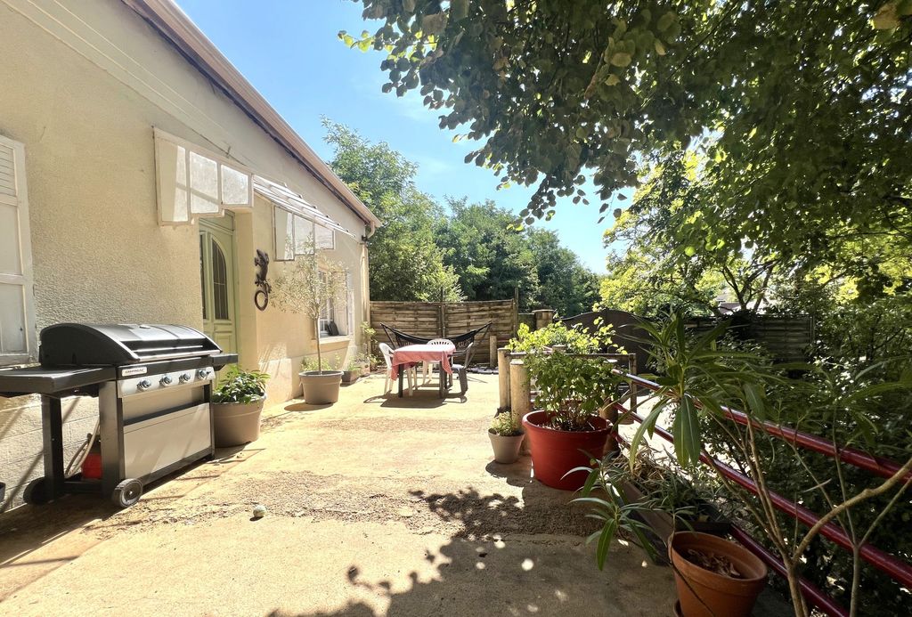 Property photo 2 of 20 1784806887_Vm17845_21_Original