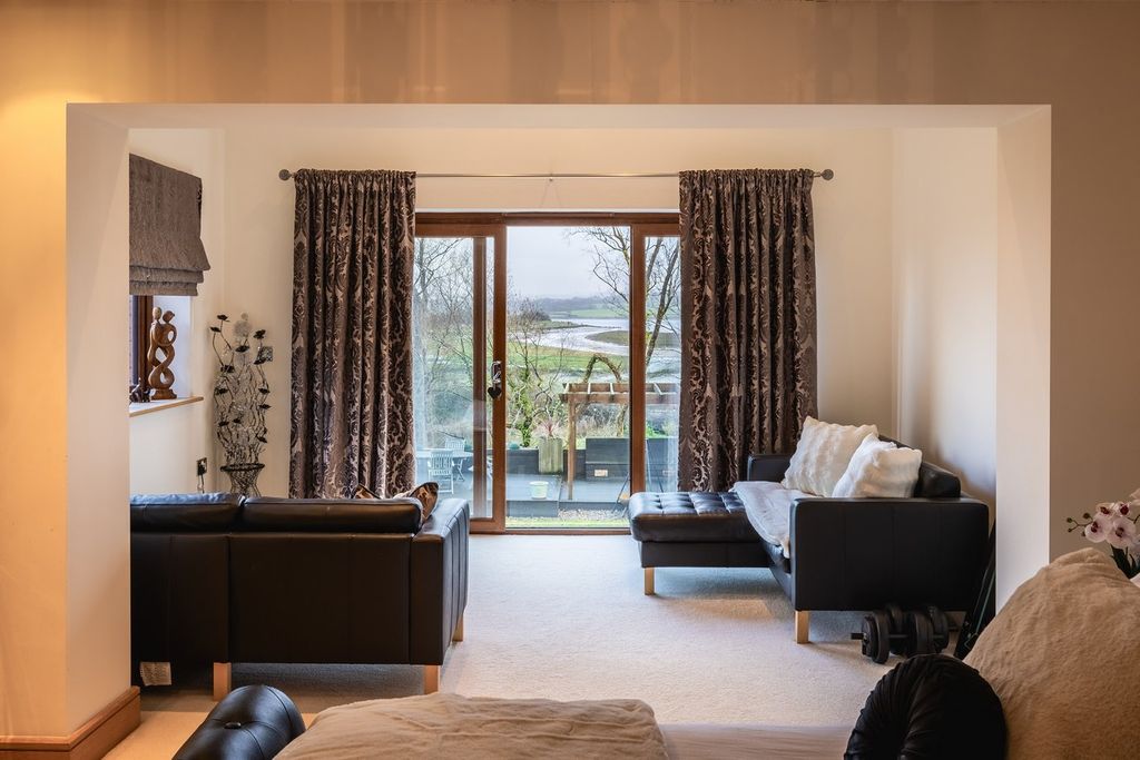 Additional image 21 of 6 bed detached house for saleAber Llwchwr, Llangennech SA14