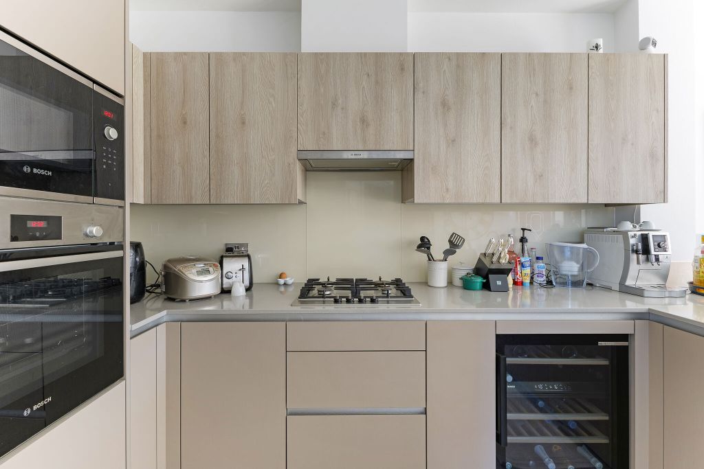 Property photo 3 of 18