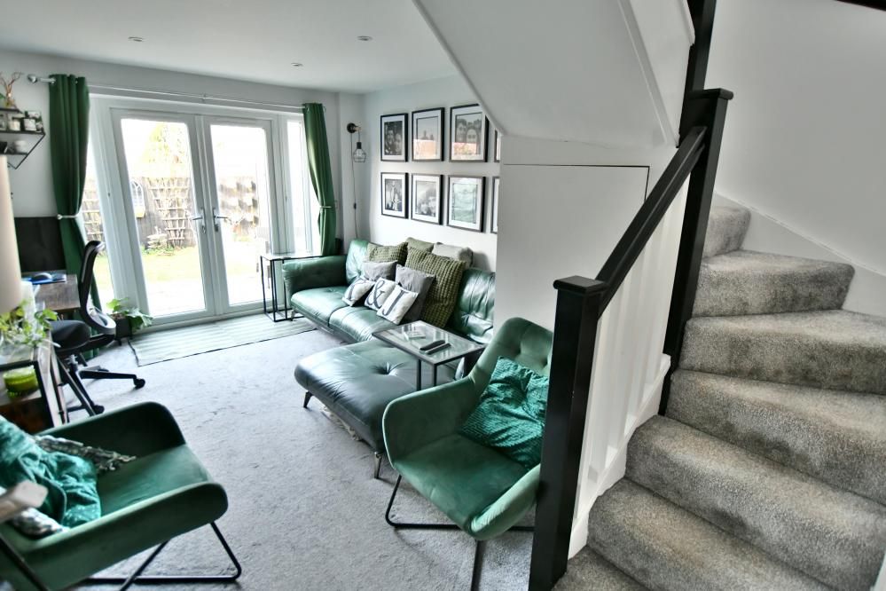 Property photo 3 of 12 Agents Notes