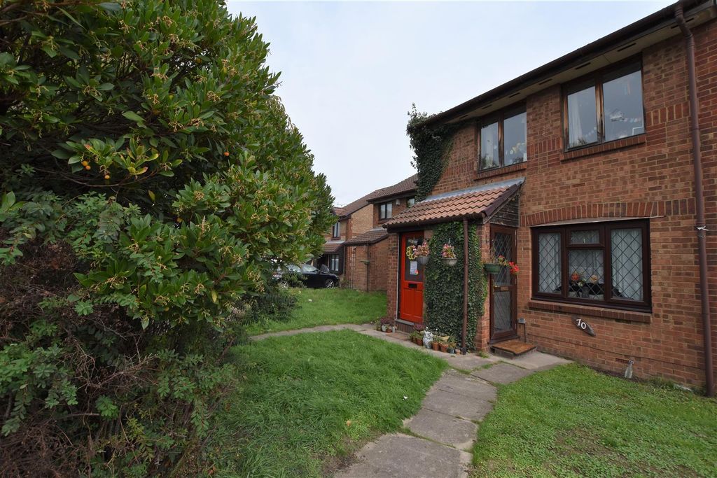 Property photo 2 of 7