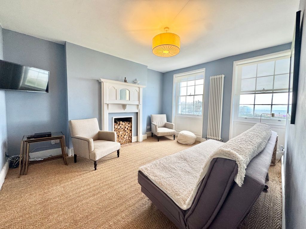 Property photo 2 of 9 Picture 2