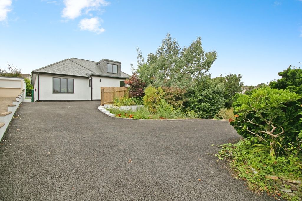 Property photo 1 of 17 Photo