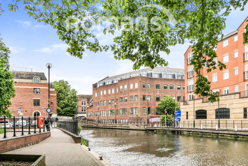 Property photo 2 of 10 c78393Ab-23Dd-Ec11-B