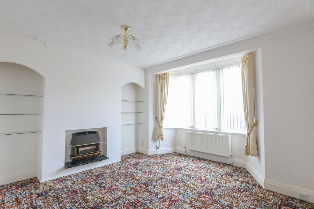 Property photo 2 of 17 2