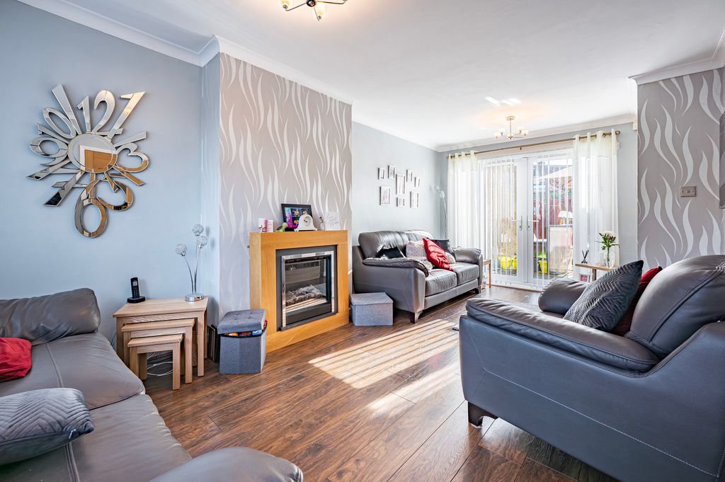 Property photo 2 of 45