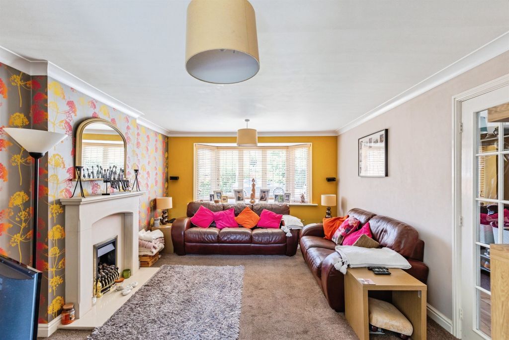 Property photo 3 of 18
