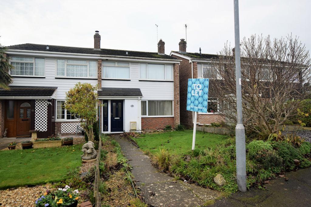 Property photo 1 of 17 Photo 01