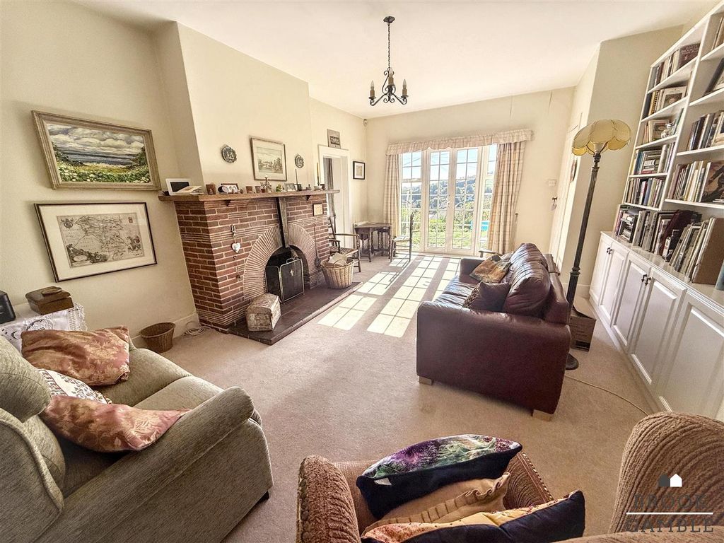 Property photo 2 of 29 01323 438506