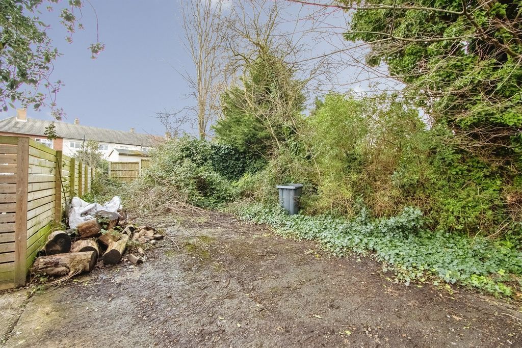 Property photo 2 of 4