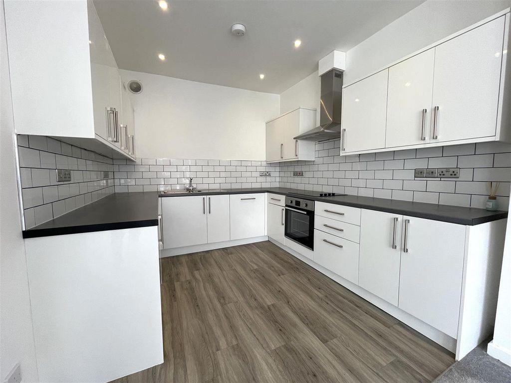 Property photo 3 of 14 Img_2553.Jpg