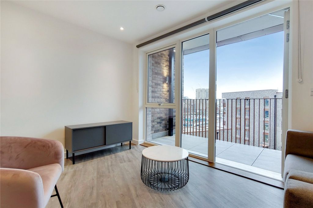 Property photo 3 of 16 Picture No. 03