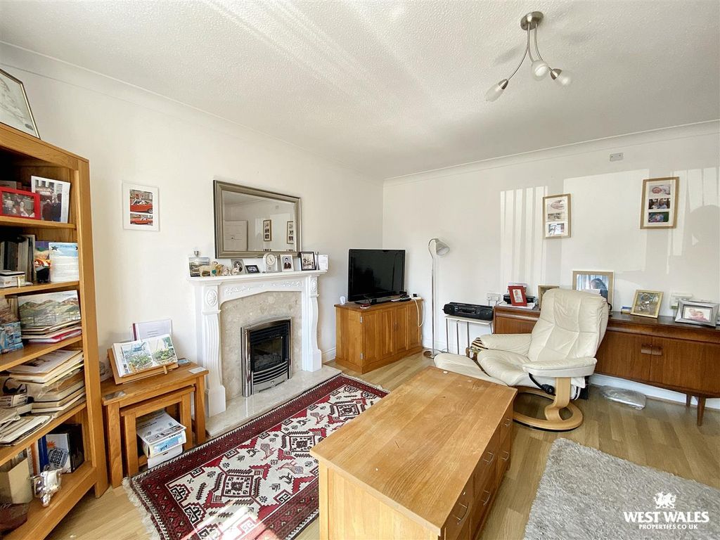 Property photo 3 of 15 Img_9347.Jpg