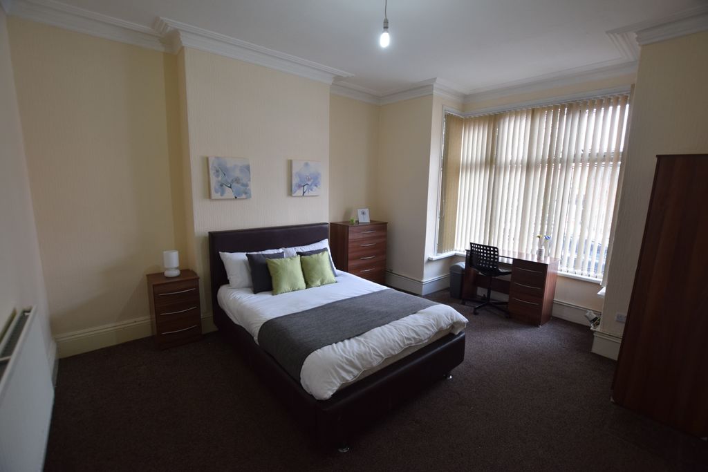 Property photo 1 of 6 Bedroom 1