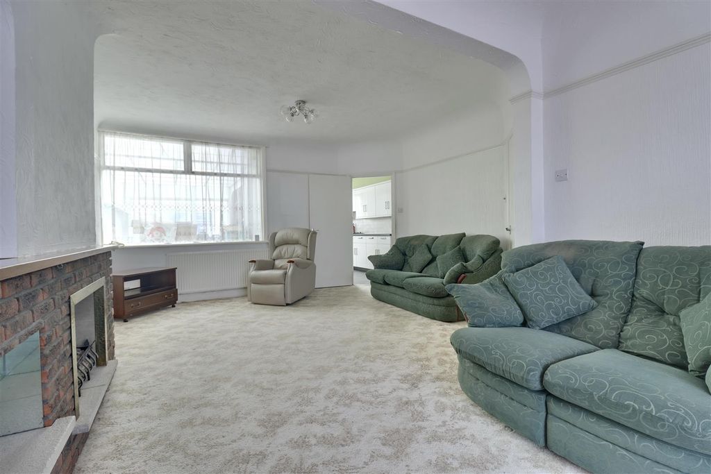 Property photo 2 of 19 Be1D67Bf-Ebfa-4A42-812A-9B02Ff3BA2Fa_1_201_A.Jpeg