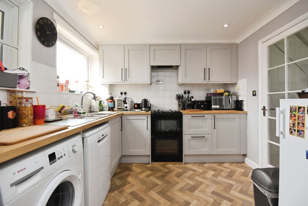 Property photo 2 of 18