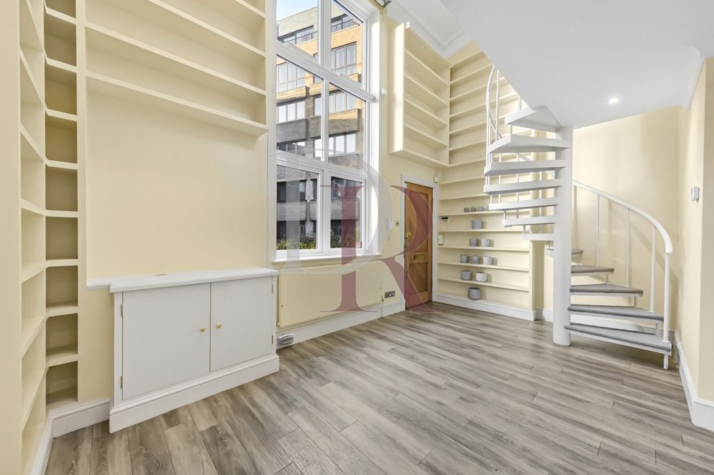 Property photo 3 of 11 Photo 3