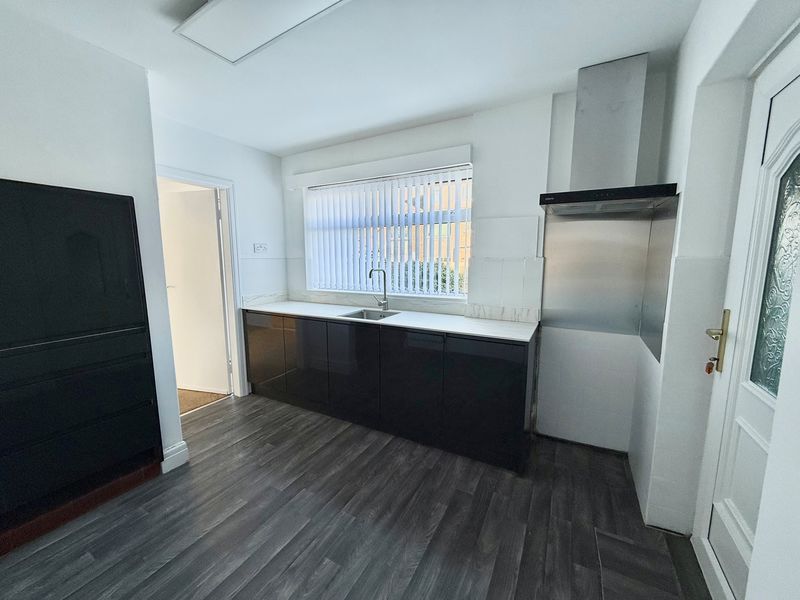 Property photo 3 of 13 Photo 11