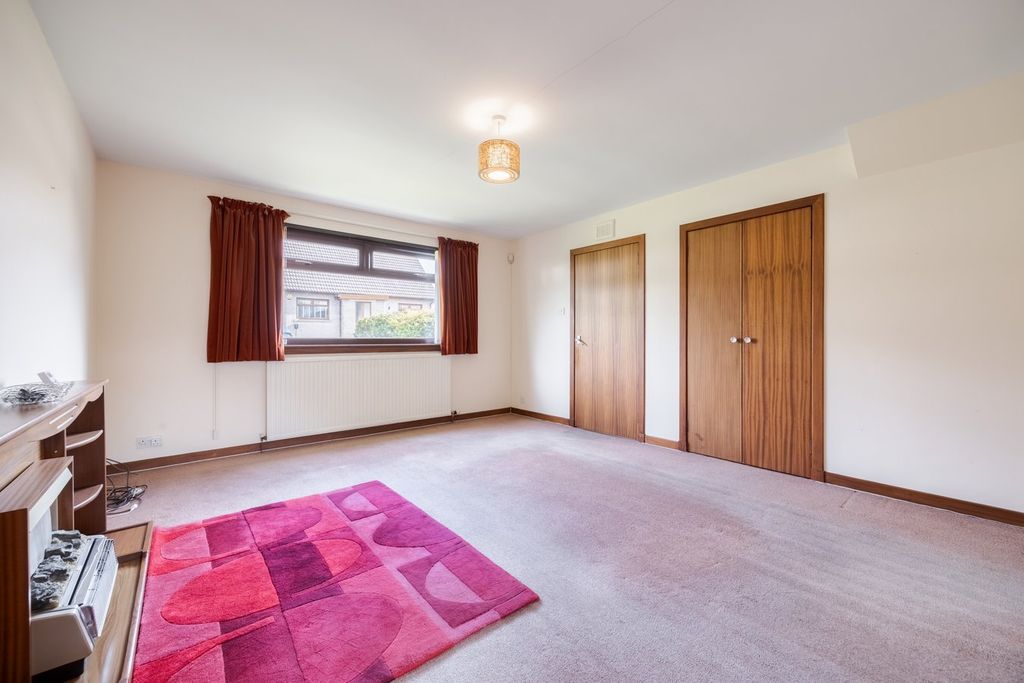 Property photo 3 of 22