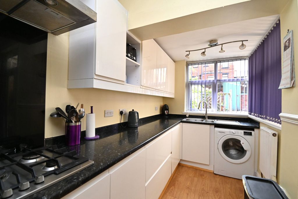 Property photo 3 of 26