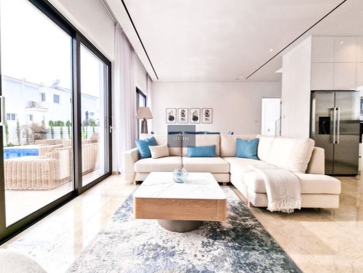 Property photo 3 of 5