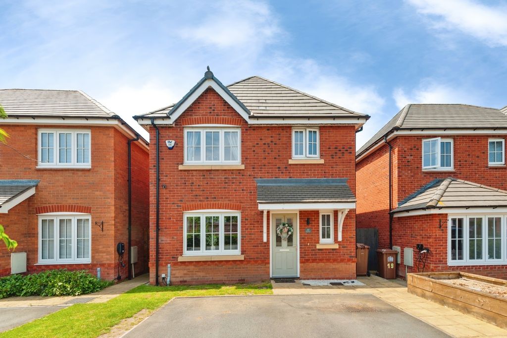 Property photo 1 of 22 Pbox-Img.Jpg